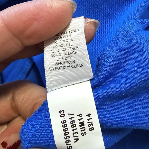 SOLD 2 Youth Polo shirt. Banana Republic & American Eagle Size M - Picture 3 of 4